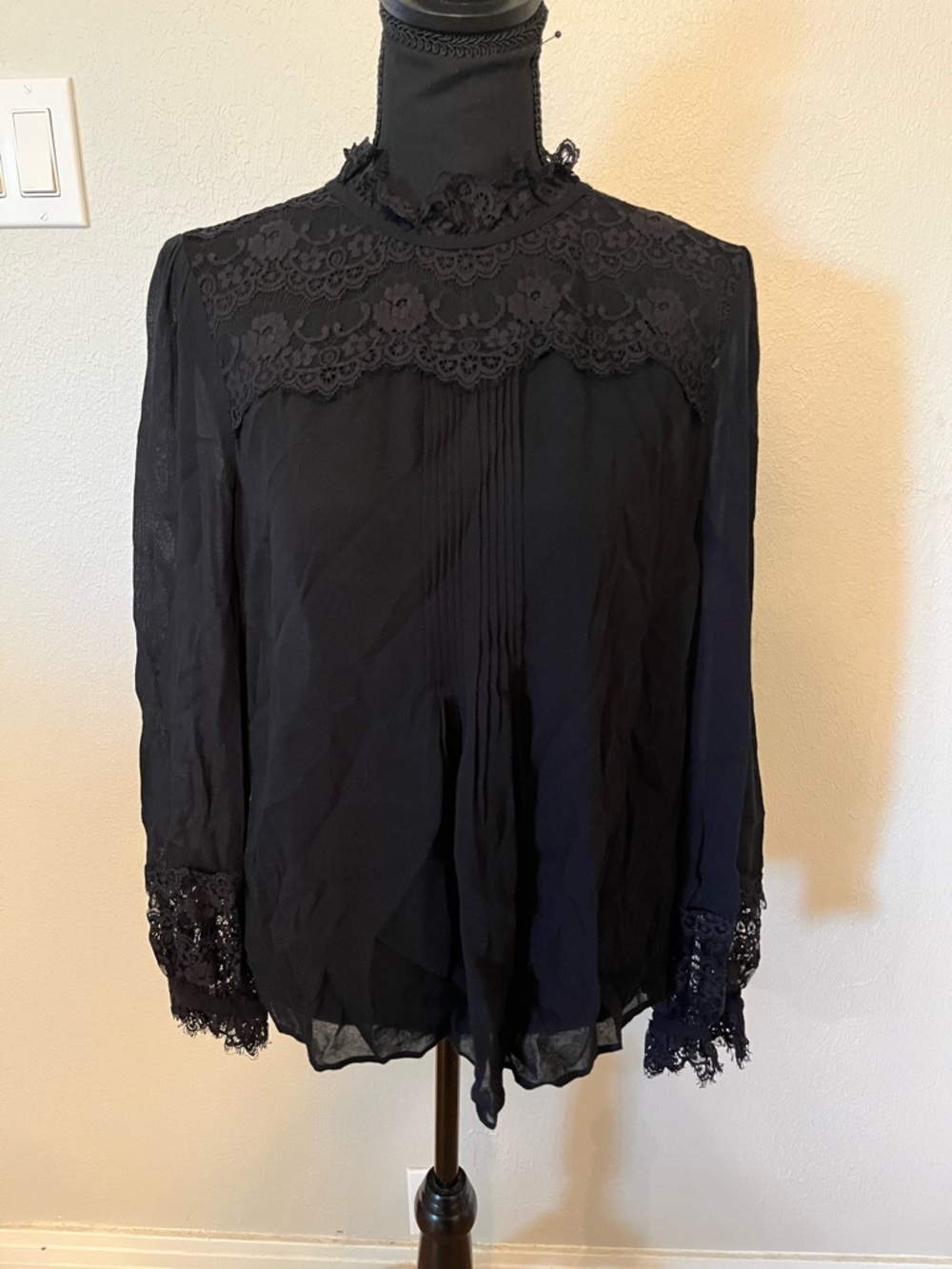 Boden Women’s Black Long Sleeve High Neck Lace Pintucked Blouse Size 8